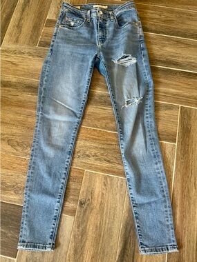 Levi's Light Blue Distressed High Rise Skinny Jeans